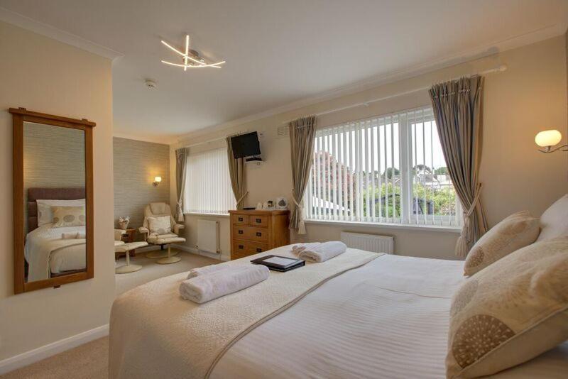 Fair Winds Guest House Brixham Eksteriør billede